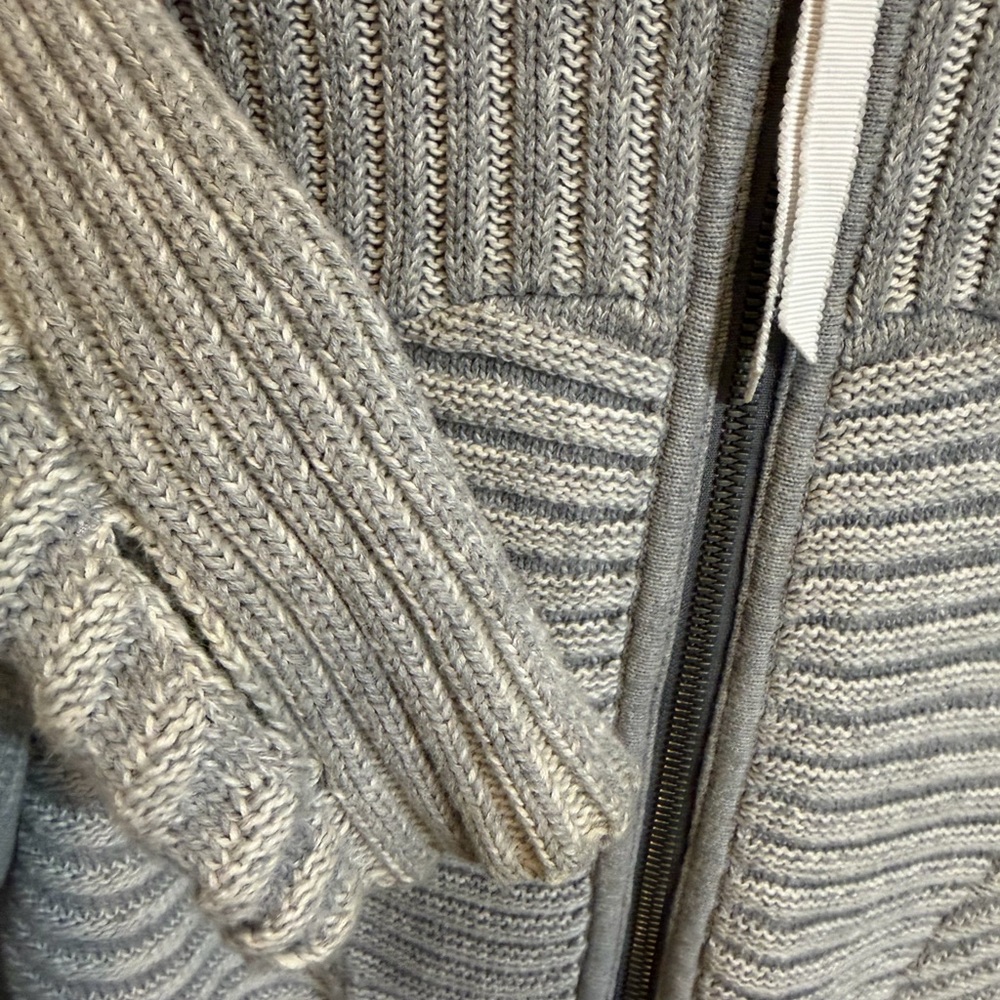 Lululemon Embrace Hoodie - Picture 4 of 7